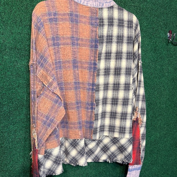 335 NWOT Oli&Hali Washed Flannel Patchwork Button/up Shirt - Picture 4 of 6